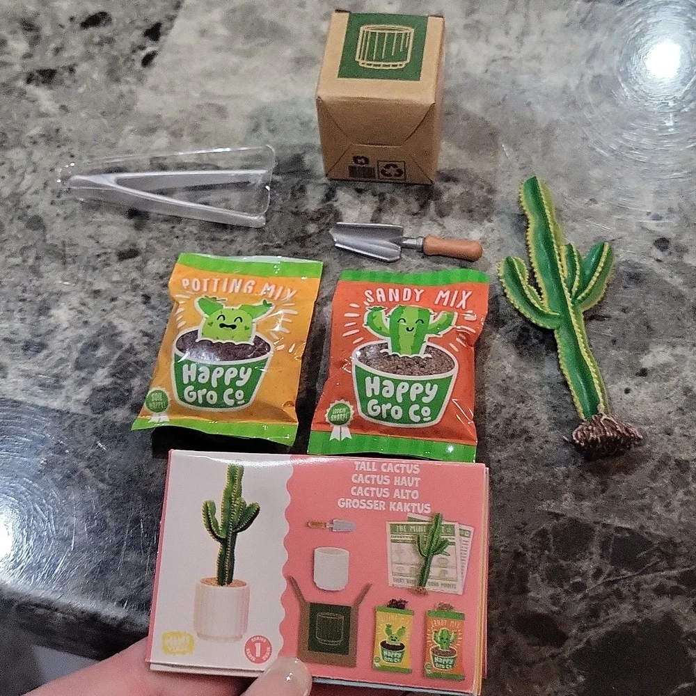 Miniverse Make It Mini Tall Cactus